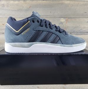 adidas gazelle silver green womens Adidas Tyshawn Pro Core Black/White main image 0